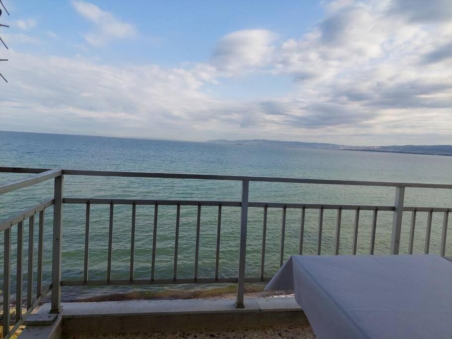 Endless Blue, In The Wave Apartment Peraia  Exterior photo